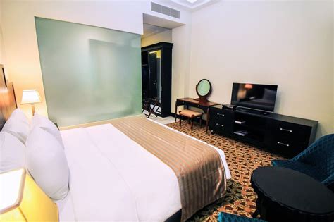 luneta hotel manila|tela honduras resort.